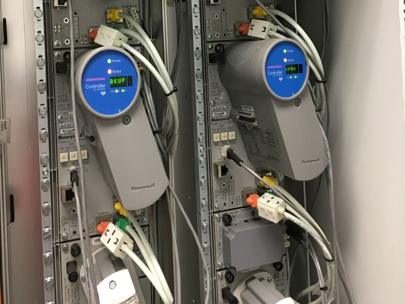 Honeywell --C300 controller